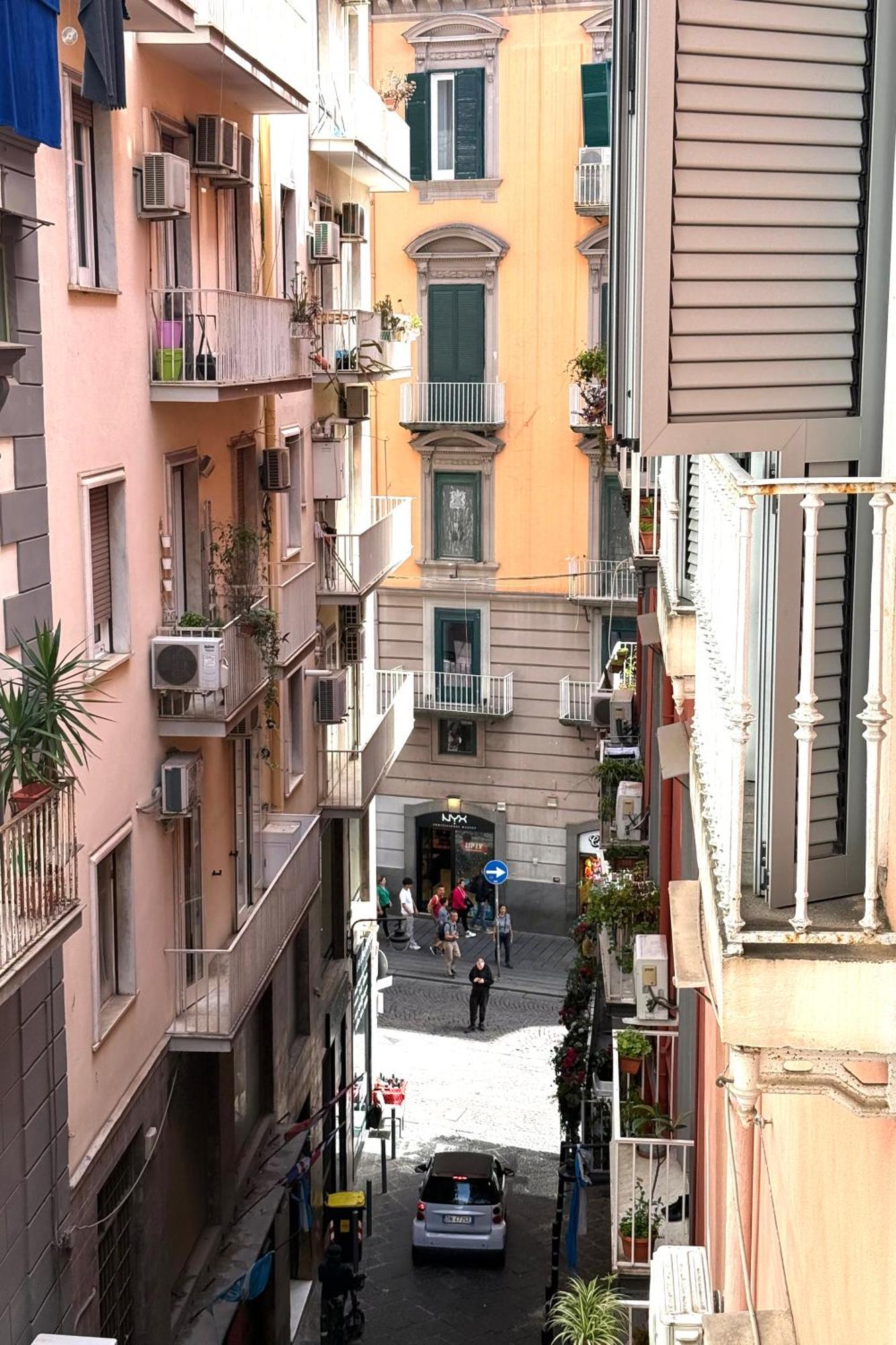 Opera 5 Hotel Naples Exterior photo